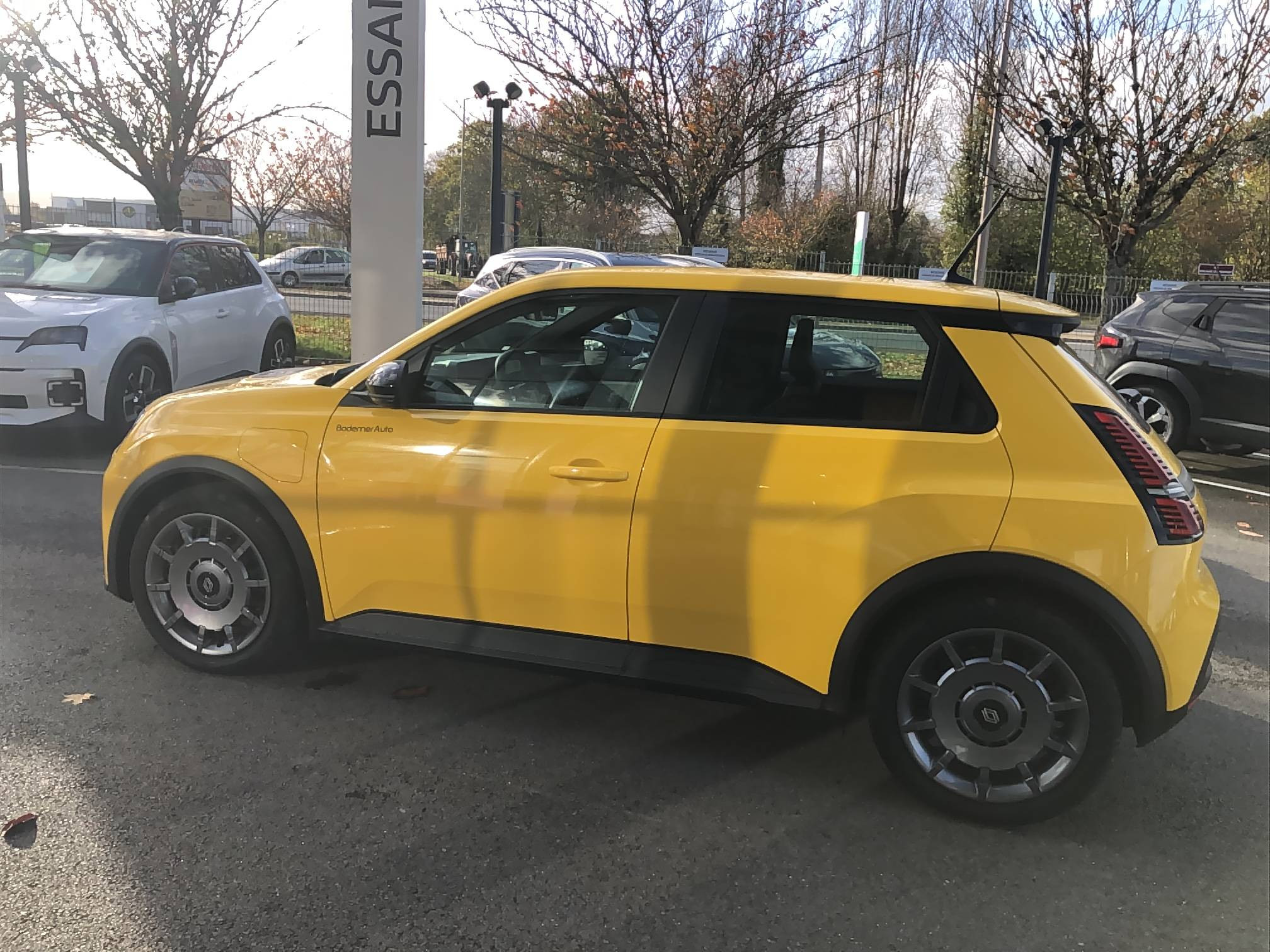 Vente en ligne Renault R5 E-Tech  120 ch autonomie urbaine au prix de 27 490 €