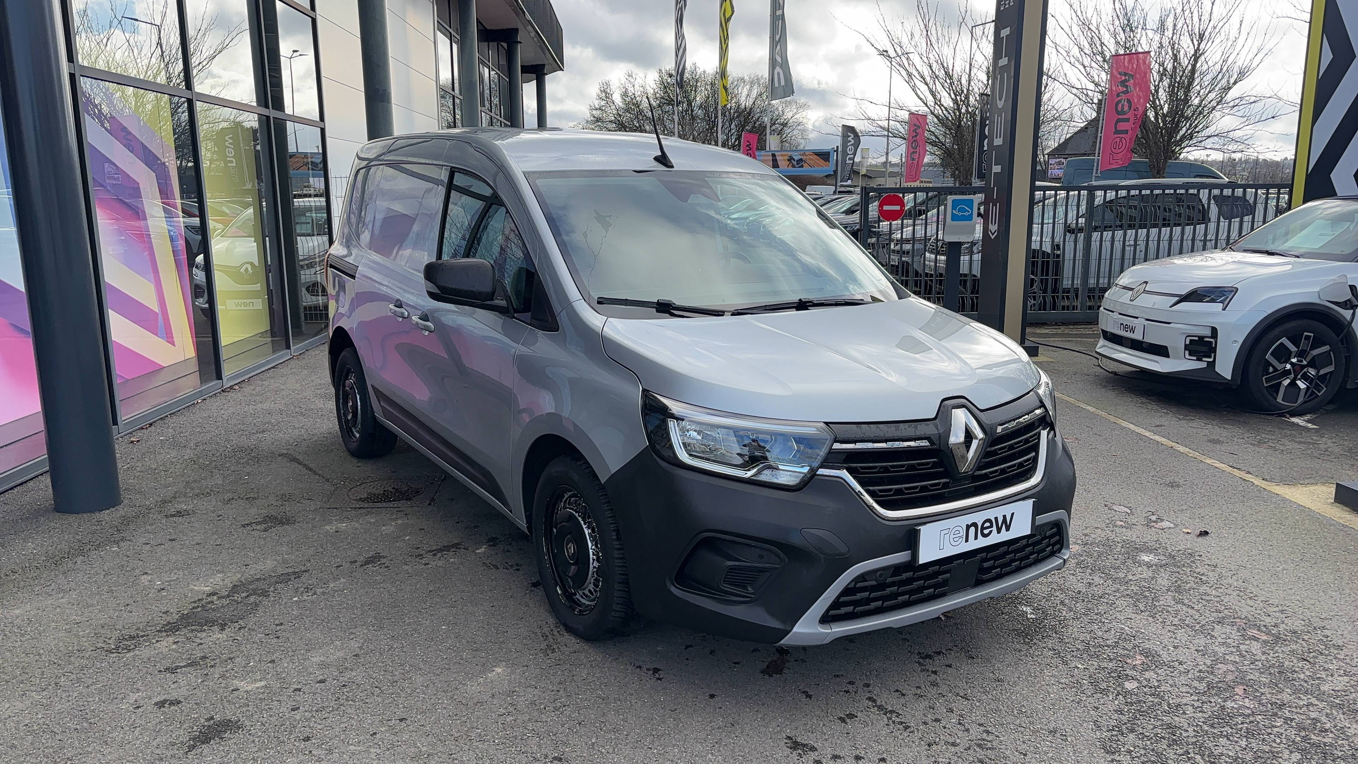 Vente en ligne Renault Kangoo Van  BLUE DCI 95 au prix de 15 990 €