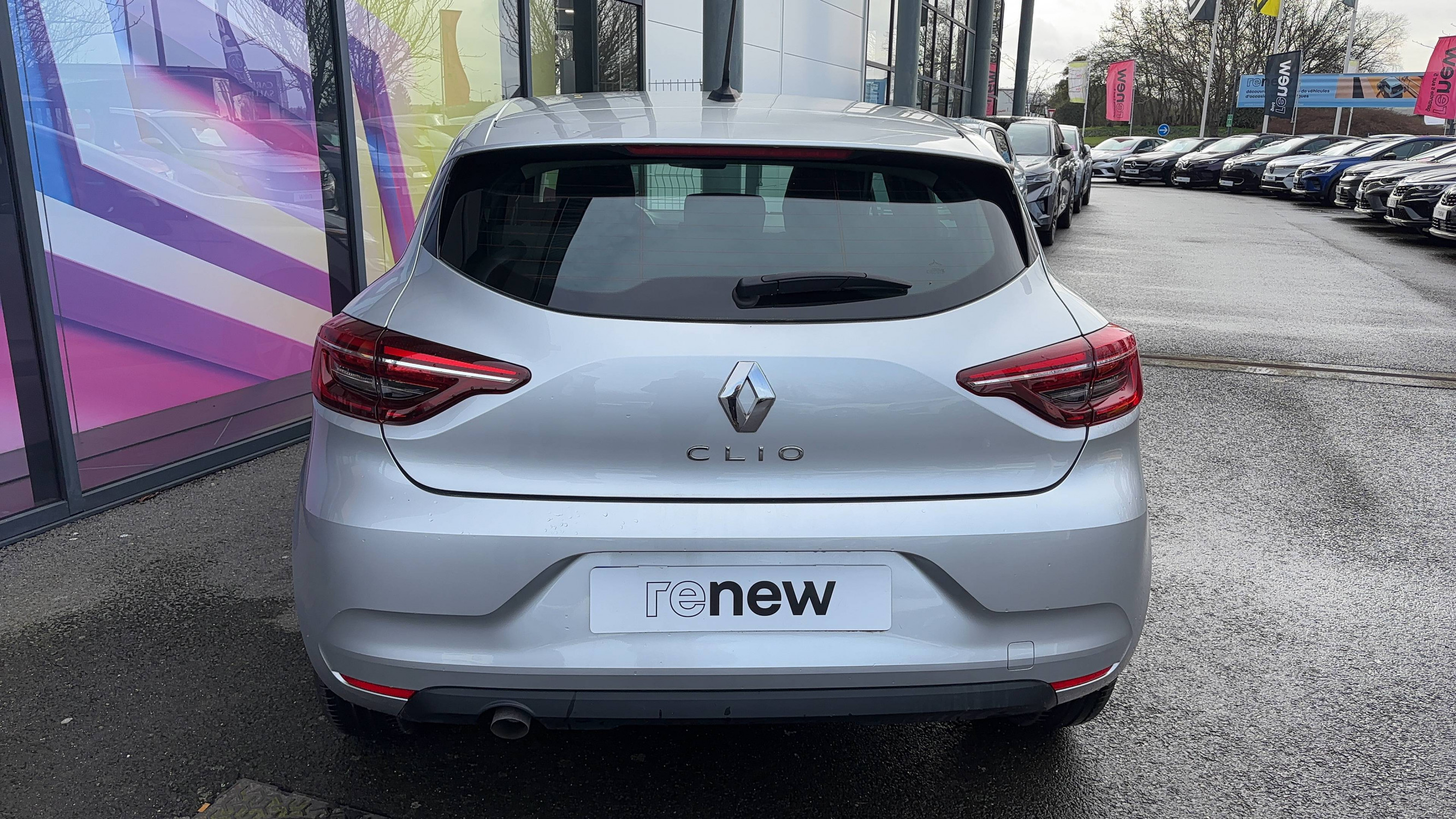 Vente en ligne Renault Clio 5 Clio TCe 90 au prix de 14 990 €