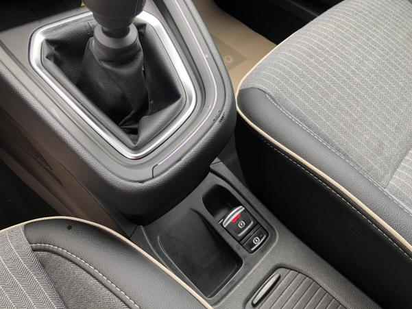 Vente en ligne Renault Clio 5 Clio TCe 90 au prix de 16 990 €