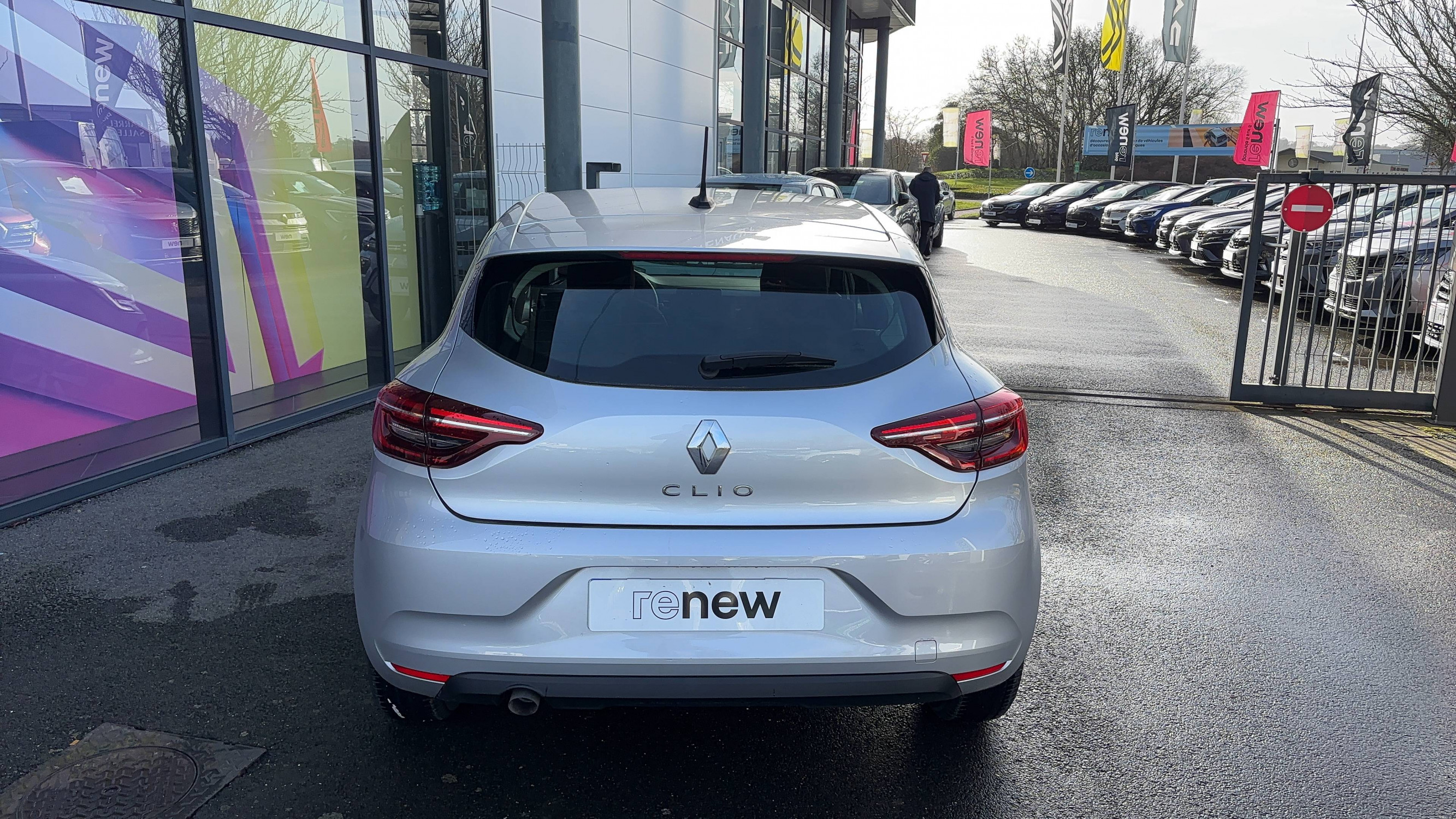 Vente en ligne Renault Clio 5 Clio TCe 90 au prix de 14 990 €