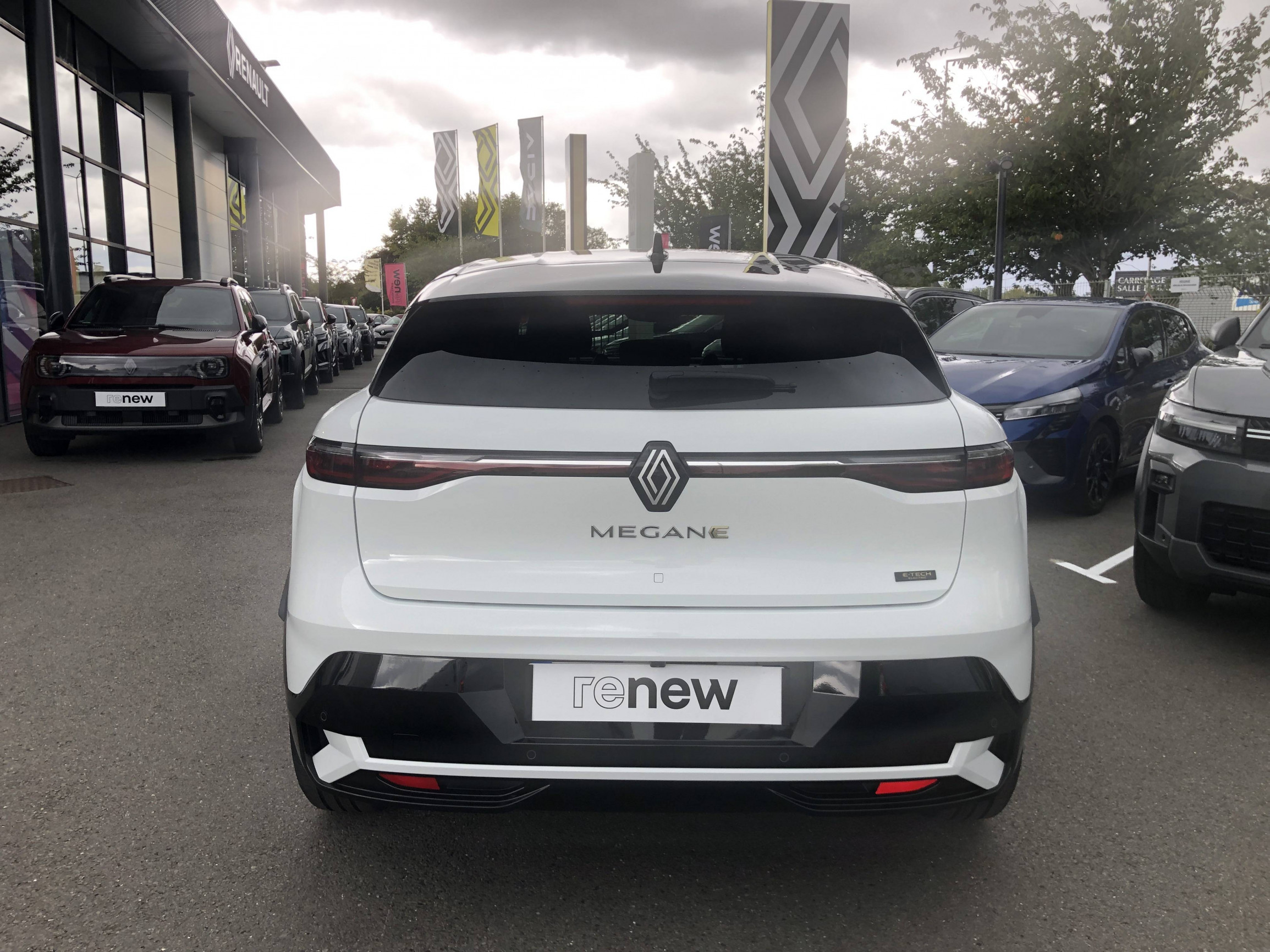 Vente en ligne Renault Megane E-Tech  220 ch autonomie confort GSR2 au prix de 36 990 €