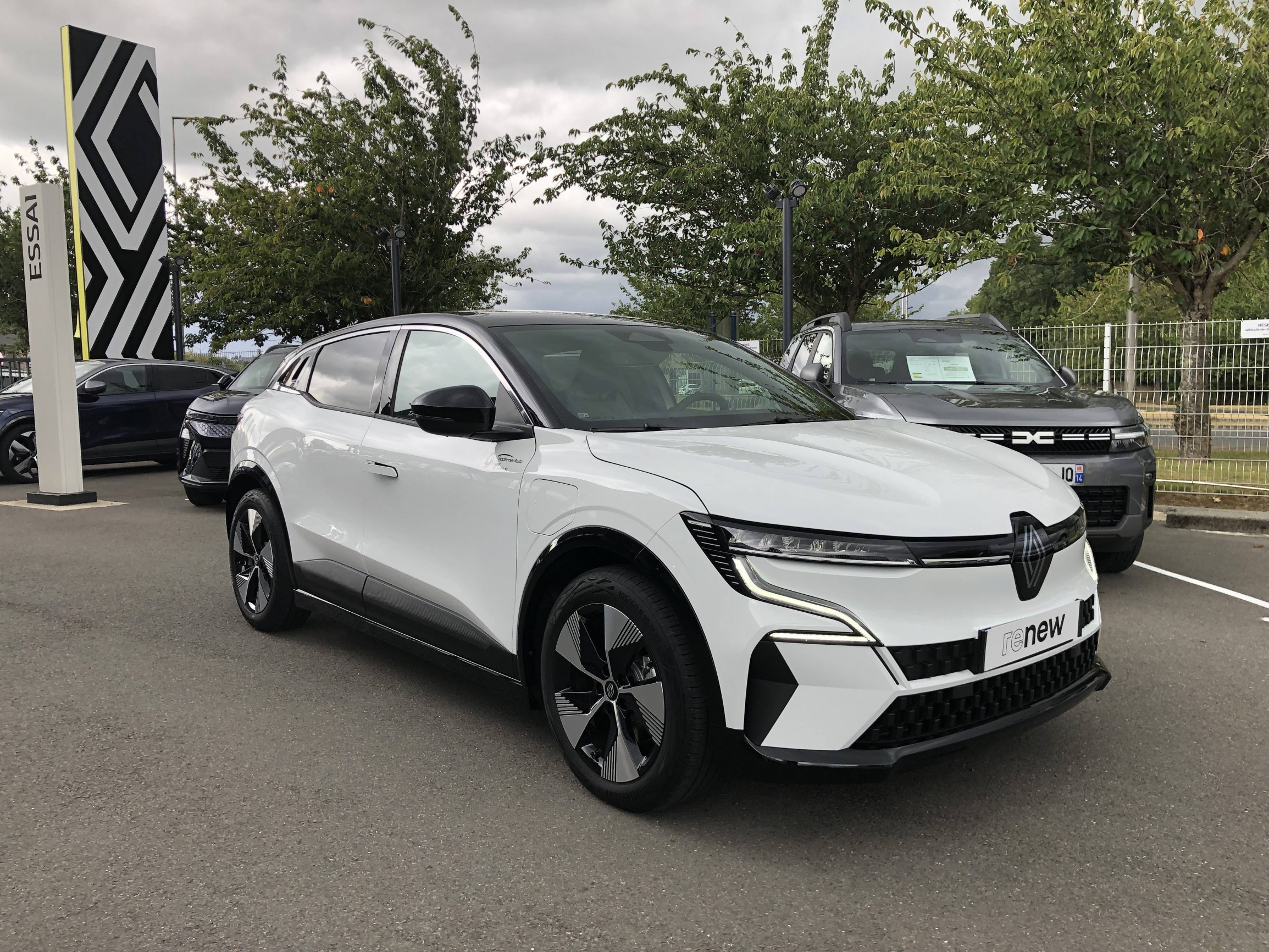 Vente en ligne Renault Megane E-Tech  220 ch autonomie confort GSR2 au prix de 36 990 €