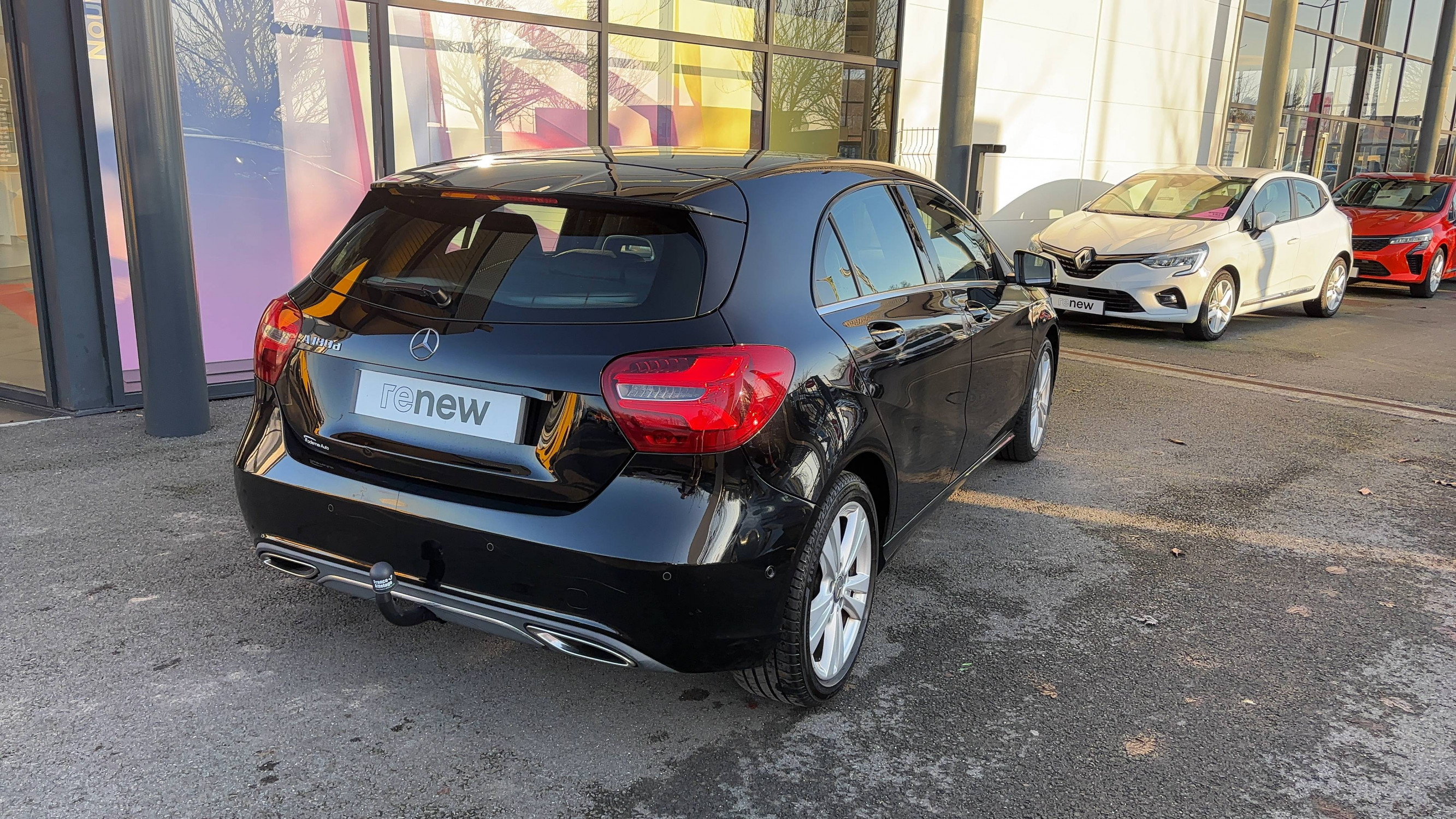 Vente en ligne Mercedes Classe A  180 d 7G-DCT au prix de 14 990 €