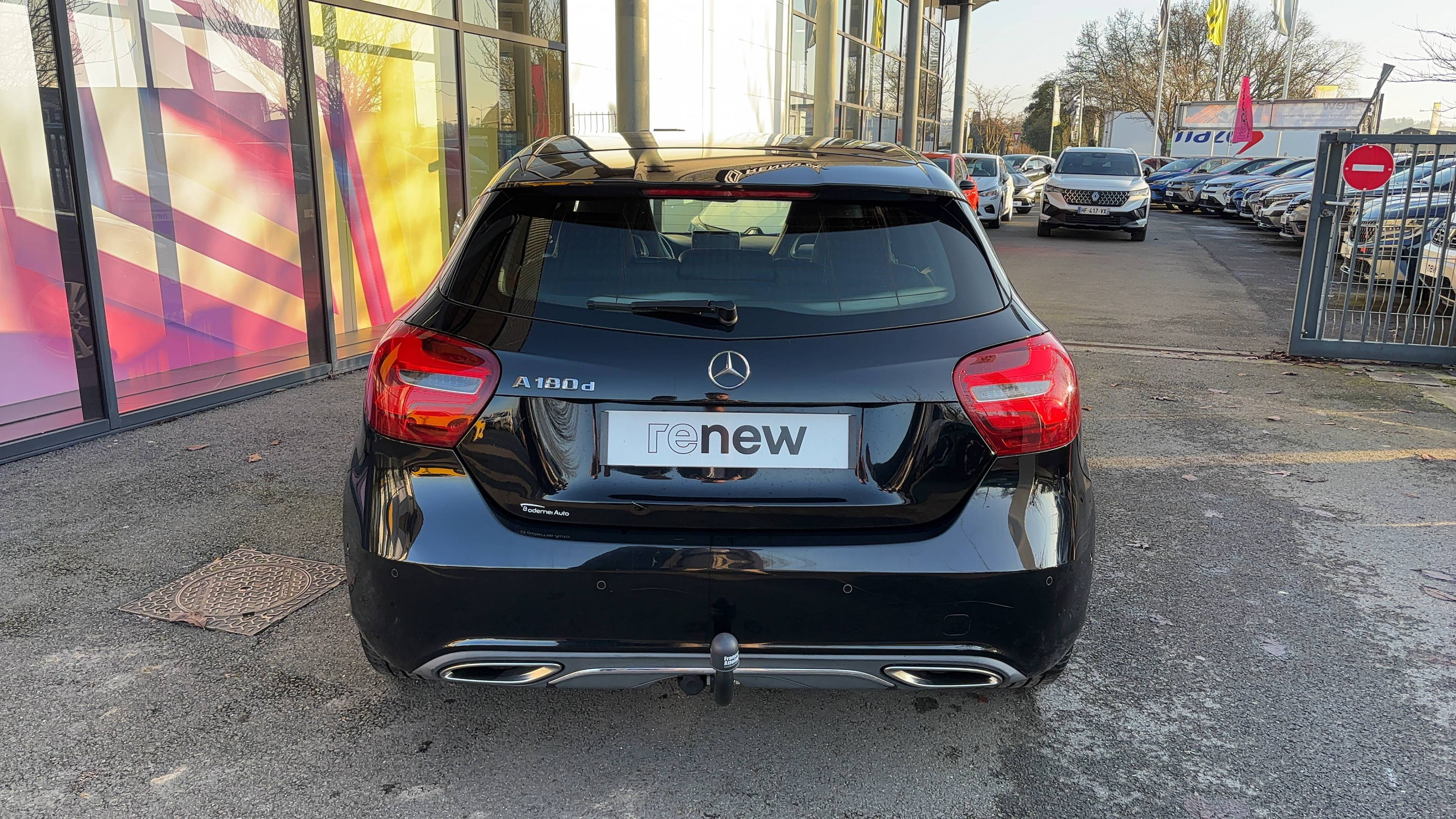 Vente en ligne Mercedes Classe A  180 d 7G-DCT au prix de 14 990 €