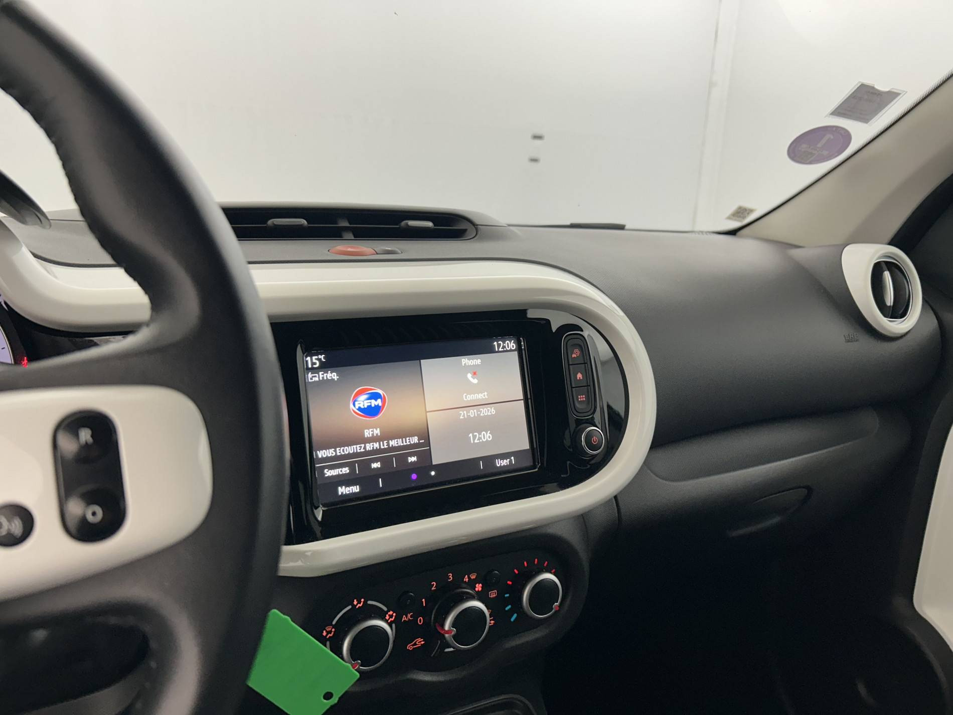 Vente en ligne Renault Twingo 3  TCe 95 au prix de 11 490 €