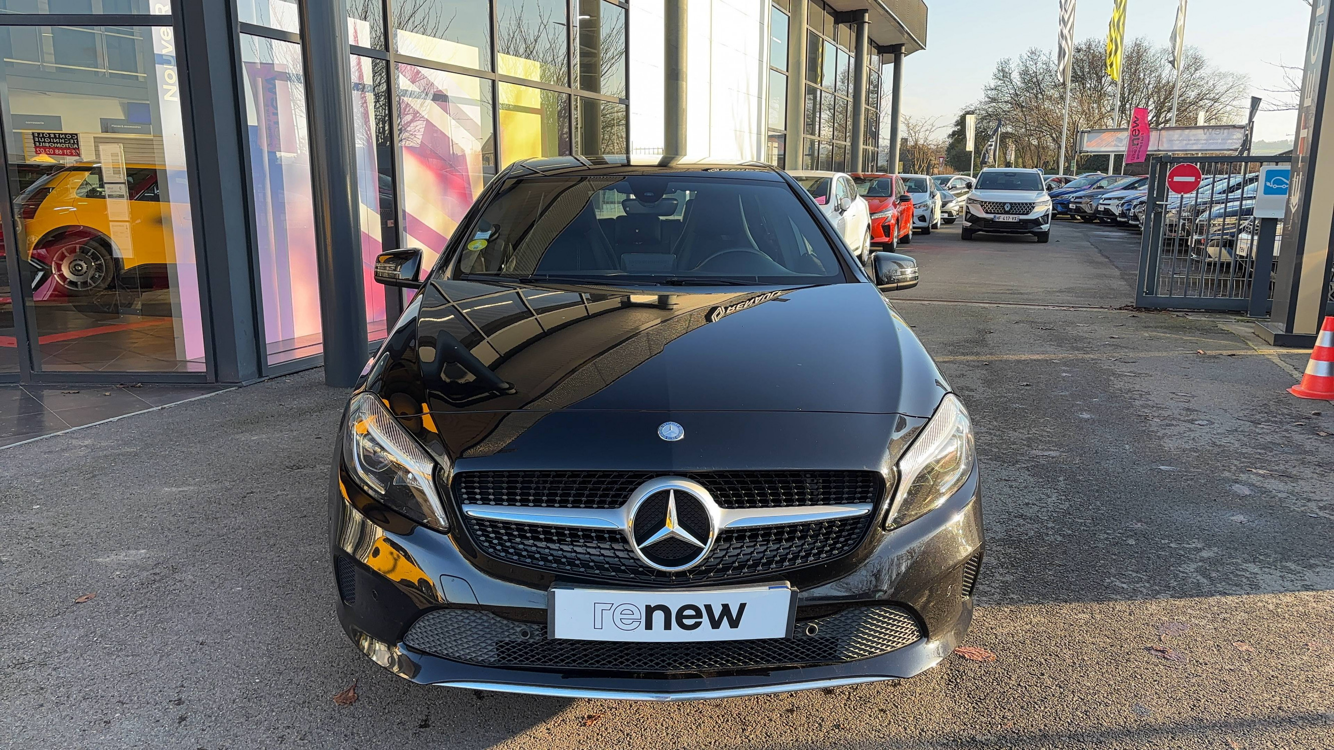 Vente en ligne Mercedes Classe A  180 d 7G-DCT au prix de 14 990 €