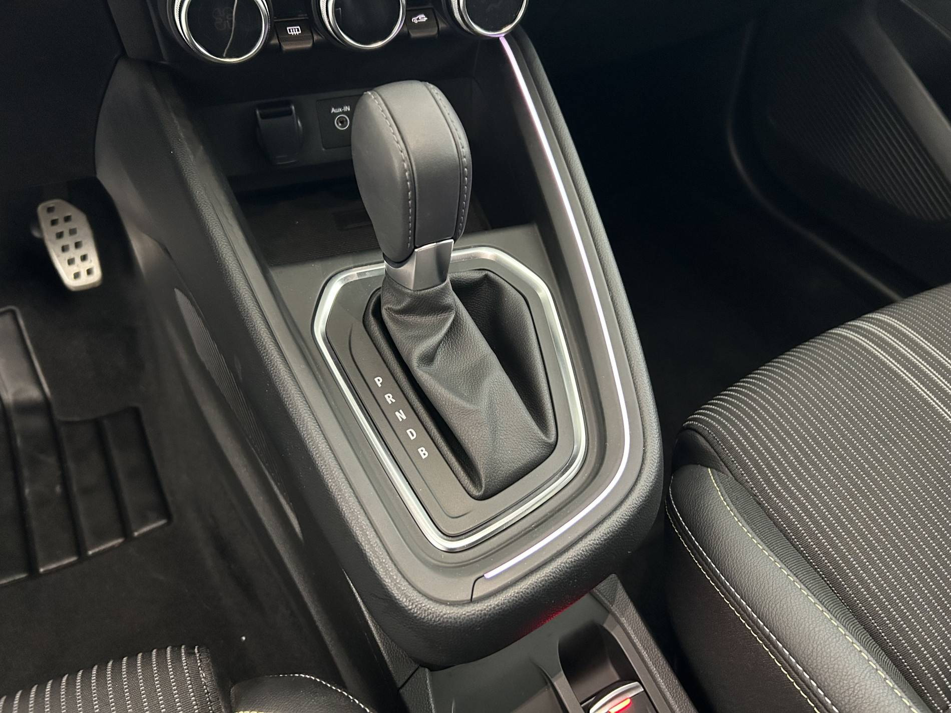 Vente en ligne Renault Clio 5 Clio E-Tech full hybrid 145 au prix de 19 990 €