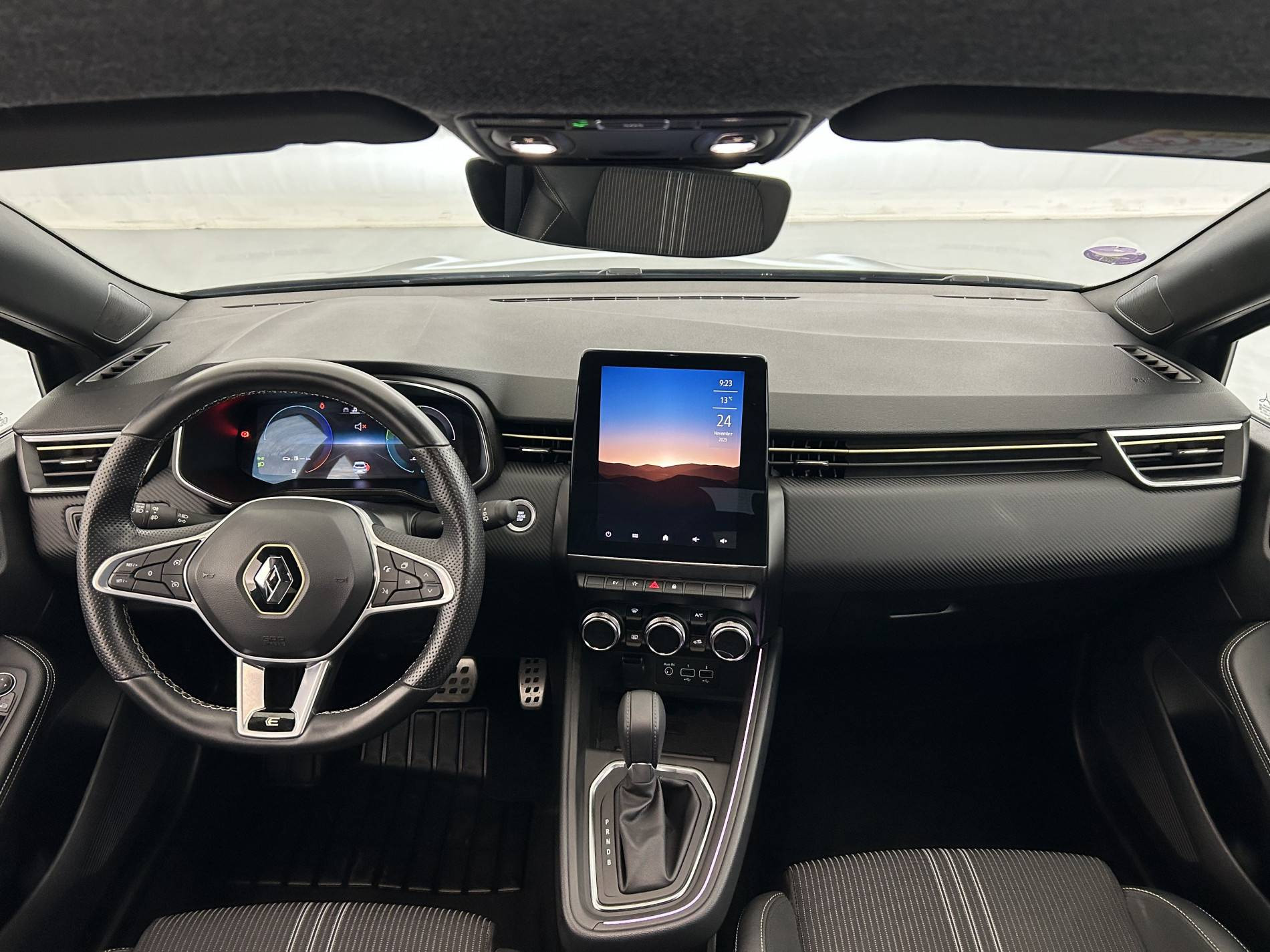 Vente en ligne Renault Clio 5 Clio E-Tech full hybrid 145 au prix de 19 990 €