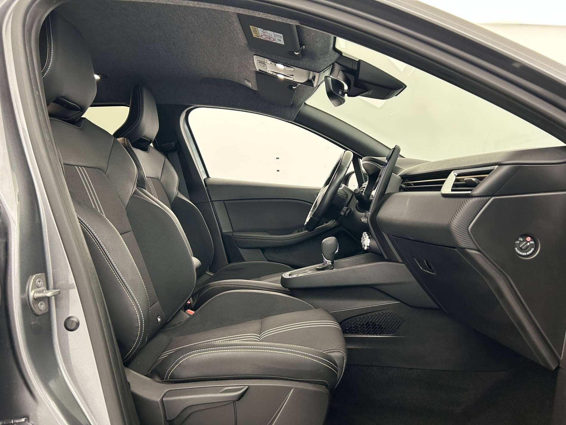 Vente en ligne Renault Clio 5 Clio E-Tech full hybrid 145 au prix de 19 990 €