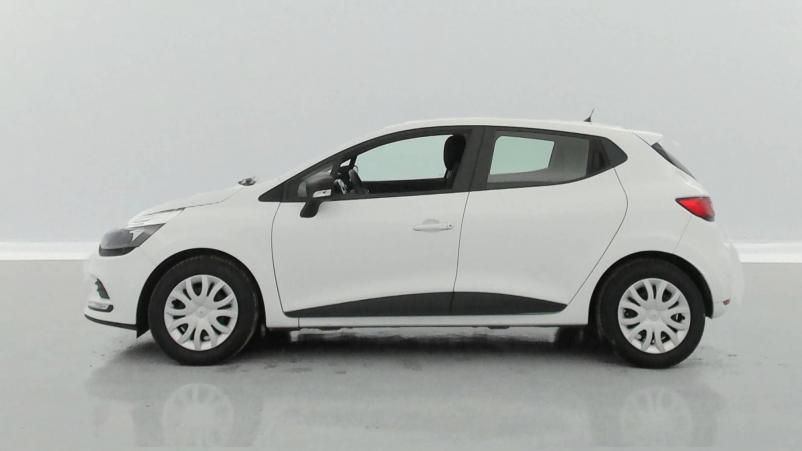 Vente en ligne Renault Clio 4 Clio 1.2 16V 75 au prix de 10 990 €