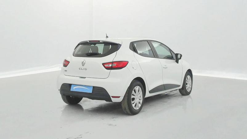 Vente en ligne Renault Clio 4 Clio 1.2 16V 75 au prix de 10 990 €