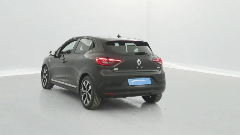 Vente en ligne Renault Clio 5 Clio E-Tech 140 - 21N au prix de 16 990 €