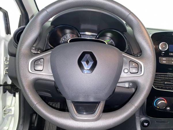 Vente en ligne Renault Clio 4 Clio 1.2 16V 75 au prix de 10 990 €