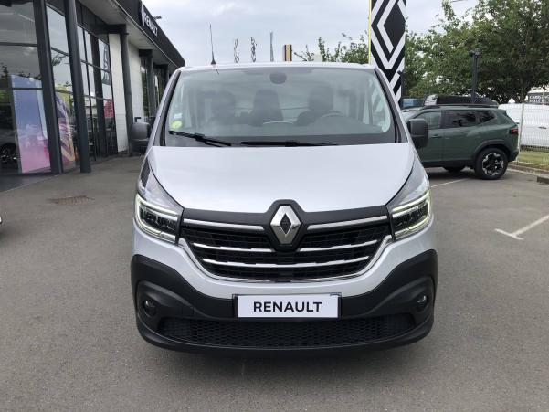 Vente en ligne Renault Trafic 3 Fourgon TRAFIC FGN L2H1 1300 KG DCI 120 au prix de 19 490 €