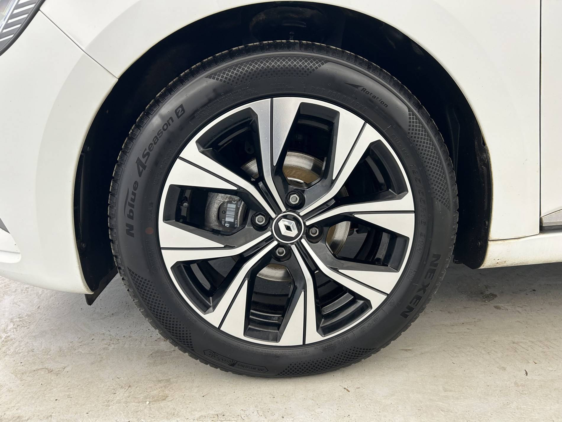 Vente en ligne Renault Clio 5 Clio TCe 90 au prix de 14 990 €