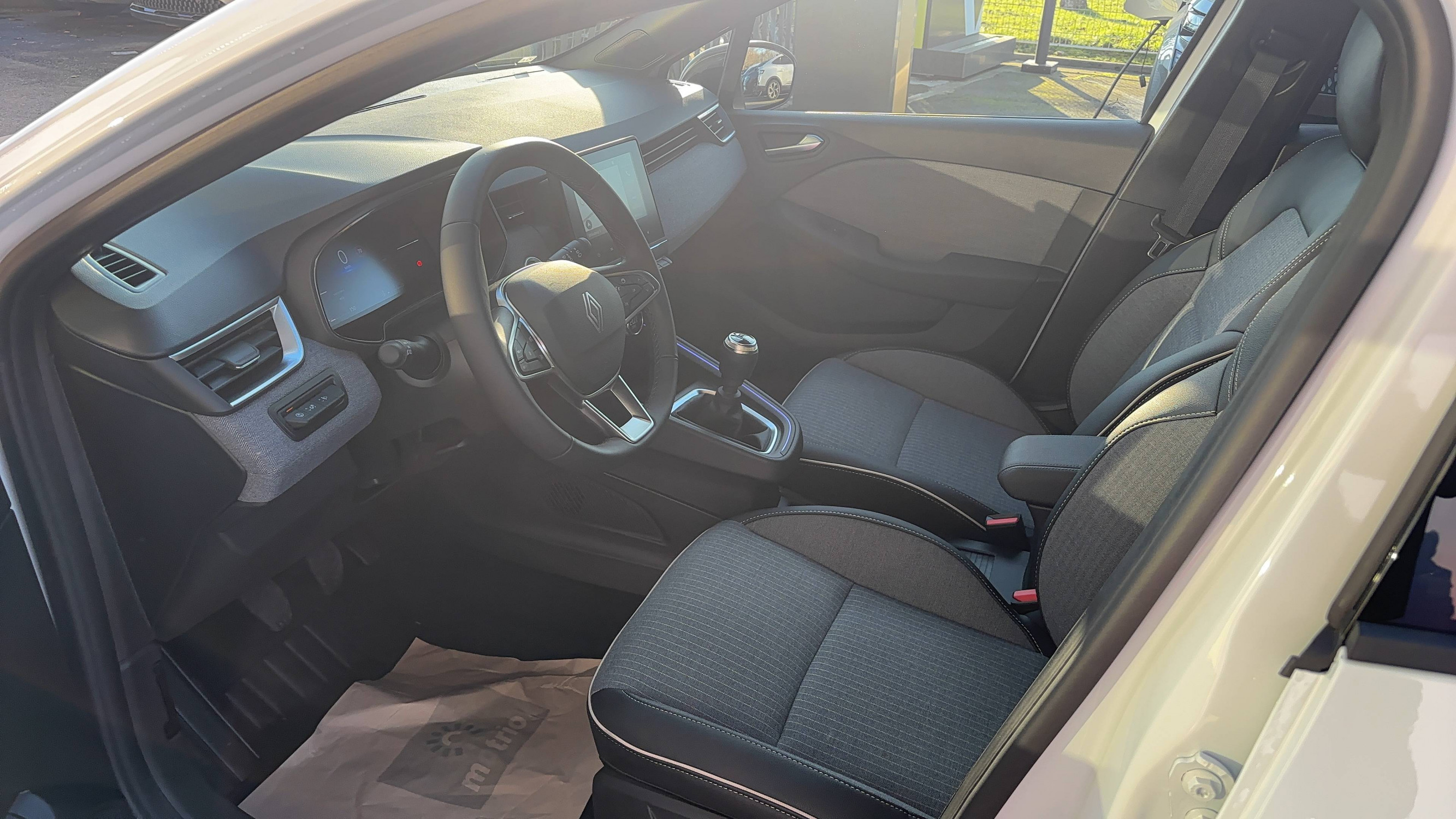 Vente en ligne Renault Clio 5 Clio TCe 90 ch GSR2 au prix de 18 990 €