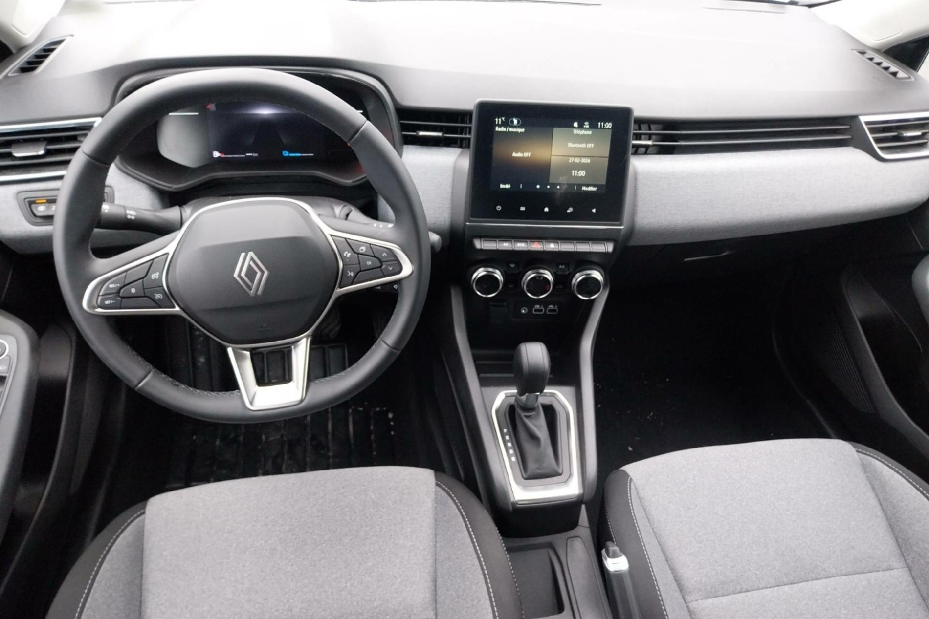 Vente en ligne Renault Clio 5 Clio E-Tech full hybrid 145 ch GSR2 au prix de 20 990 €