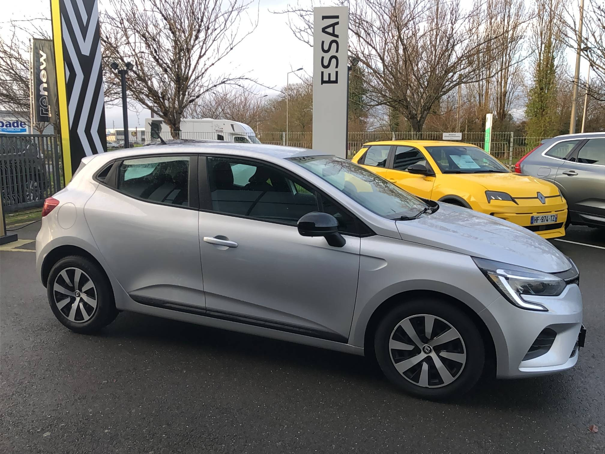 Vente en ligne Renault Clio 5 Clio TCe 90 au prix de 12 990 €