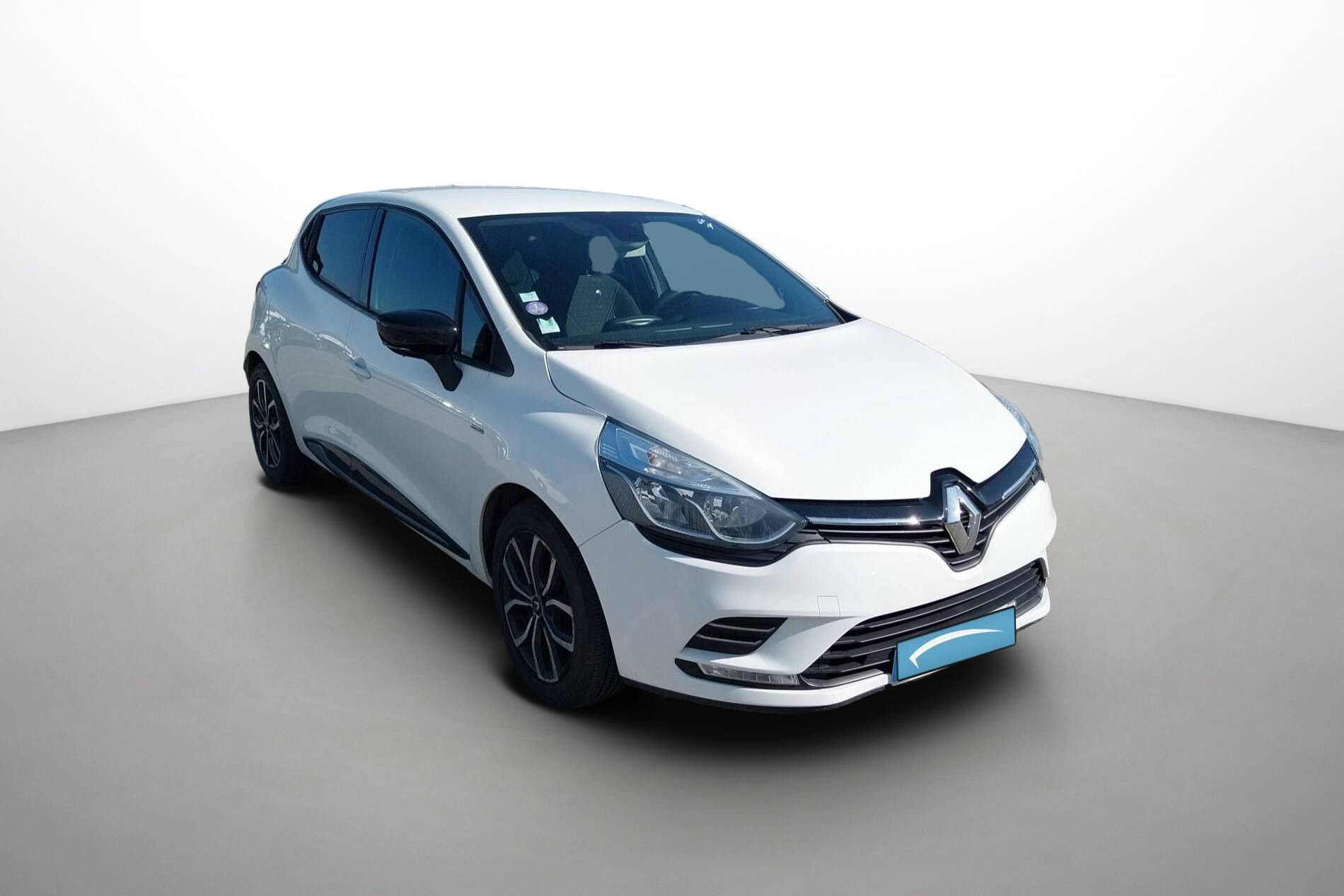 Vente en ligne Renault Clio 4 Clio TCe 90 au prix de 10 690 €