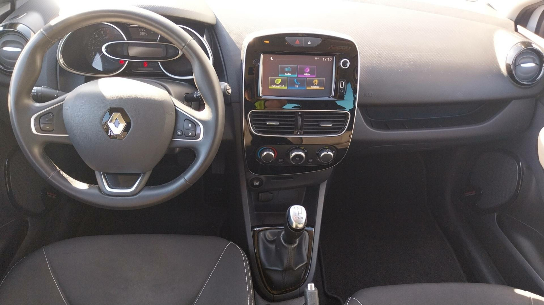 Vente en ligne Renault Clio 4 Clio TCe 90 au prix de 10 690 €