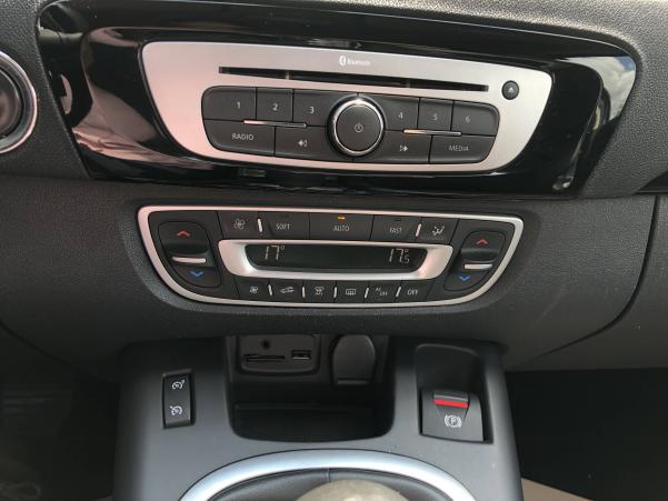 Vente en ligne Renault Scenic 3 Scenic dCi 130 Energy FAP eco2 au prix de 11 990 €