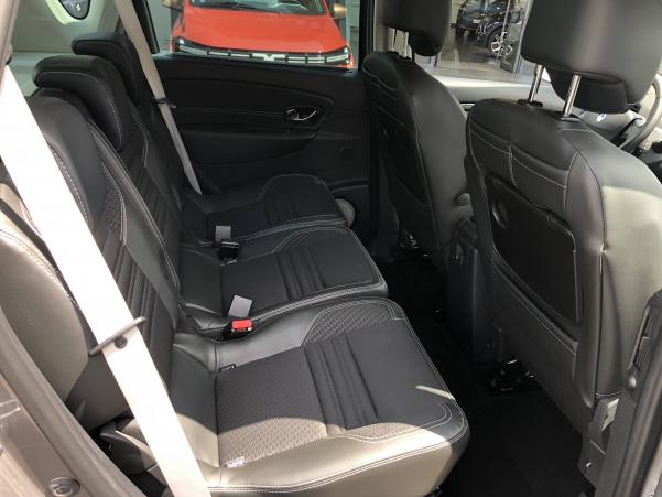 Vente en ligne Renault Scenic 3 Scenic dCi 130 Energy FAP eco2 au prix de 11 990 €
