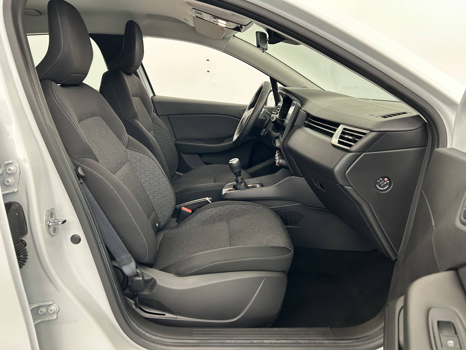 Vente en ligne Renault Clio 5 Clio TCe 100 au prix de 13 990 €