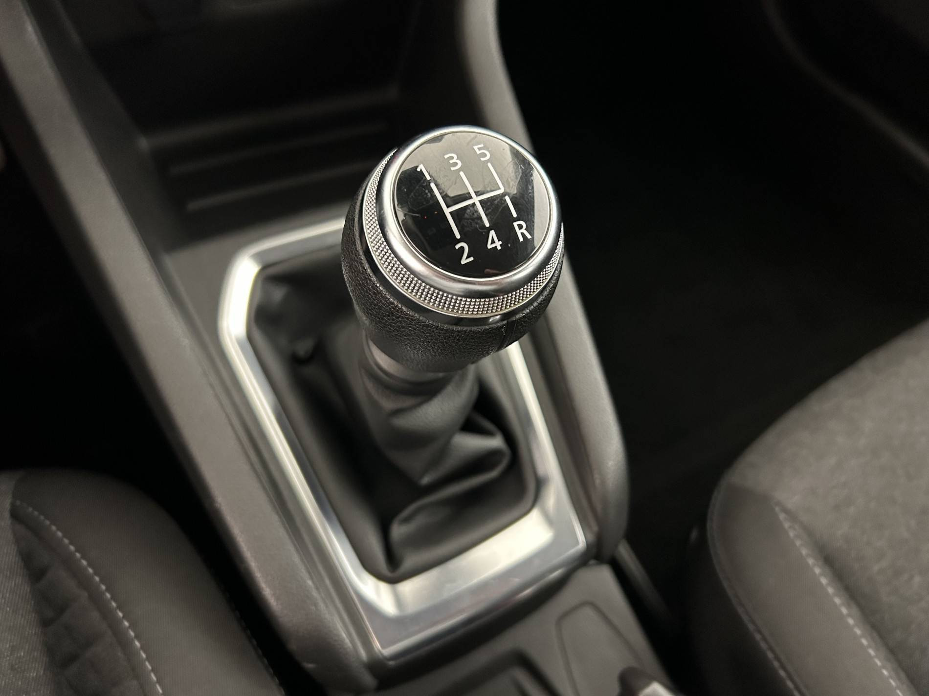 Vente en ligne Renault Clio 5 Clio TCe 100 au prix de 13 990 €