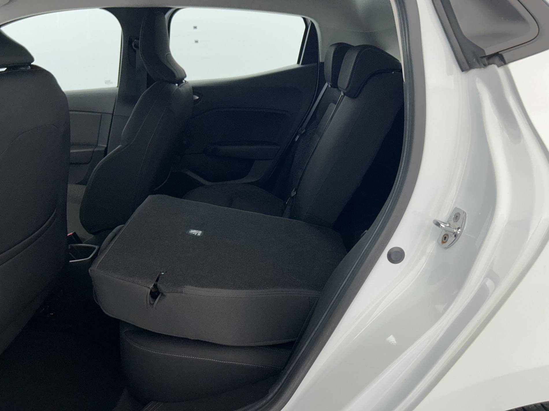 Vente en ligne Renault Clio 5 Clio TCe 100 au prix de 13 990 €