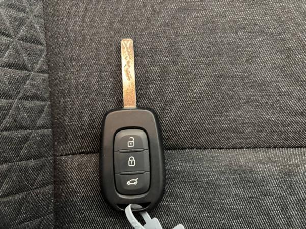 Vente en ligne Renault Clio 5 Clio TCe 100 GPL - 21 au prix de 14 990 €