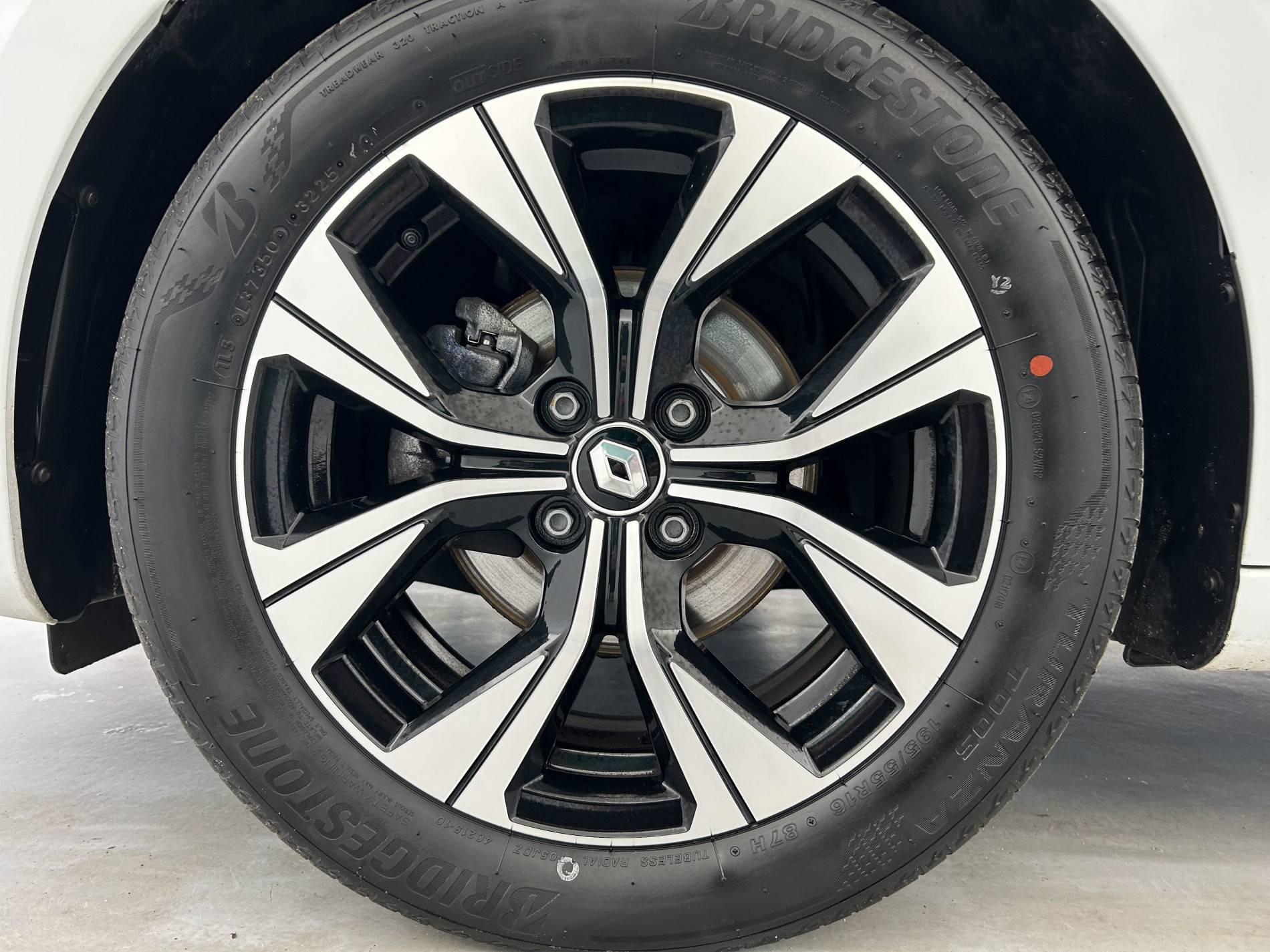 Vente en ligne Renault Clio 5 Clio TCe 100 GPL au prix de 14 490 €