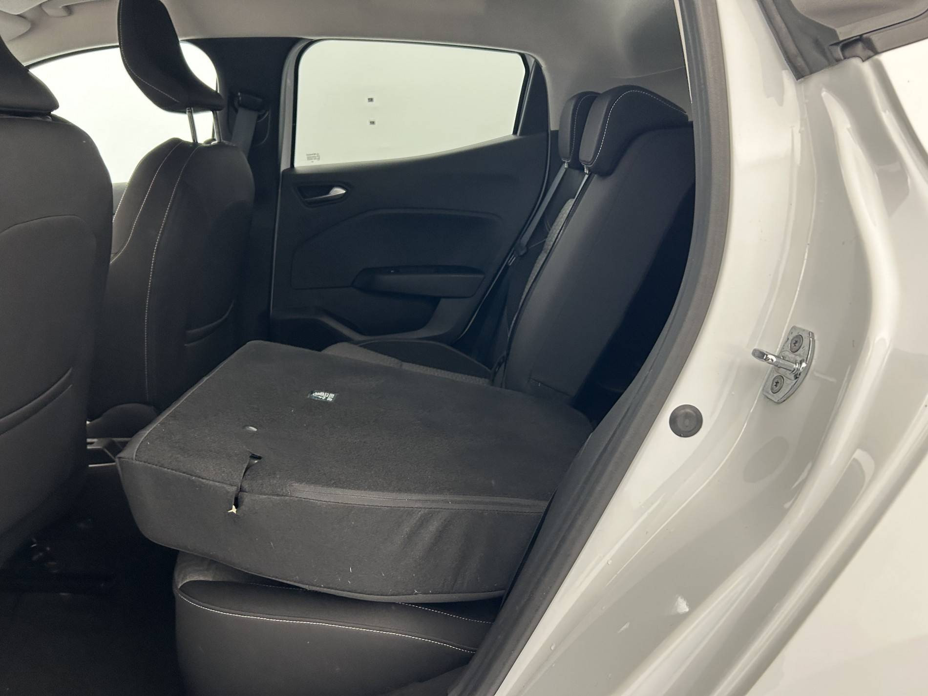 Vente en ligne Renault Clio 5 Clio TCe 100 GPL au prix de 14 490 €