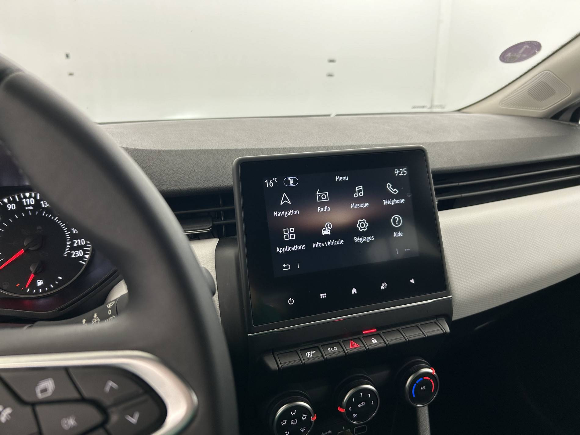 Vente en ligne Renault Clio 5 Clio TCe 100 GPL au prix de 14 490 €