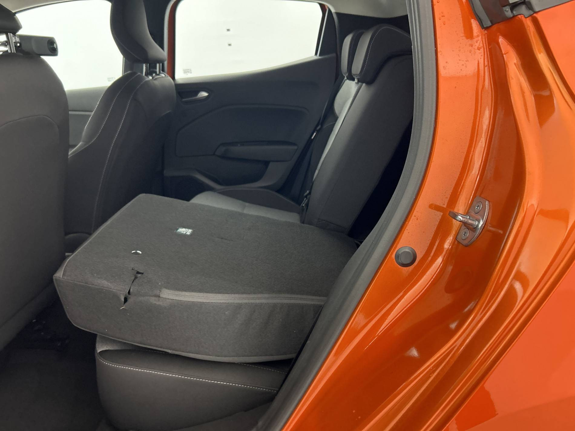 Vente en ligne Renault Clio 5 Clio Eco-G 100 ch GSR2 au prix de 16 990 €