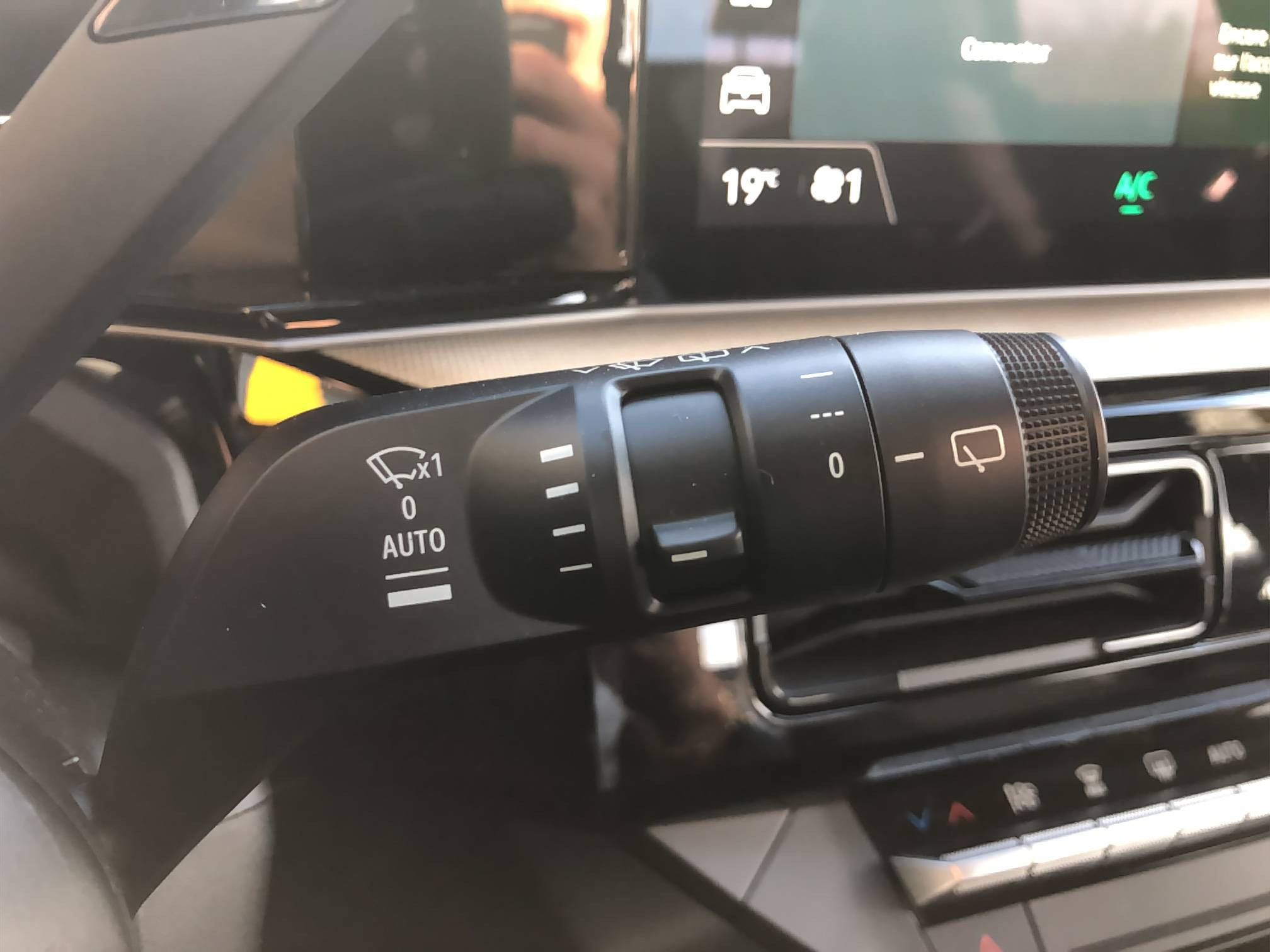 Vente en ligne Renault R5 E-Tech  120 ch autonomie urbaine au prix de 27 490 €