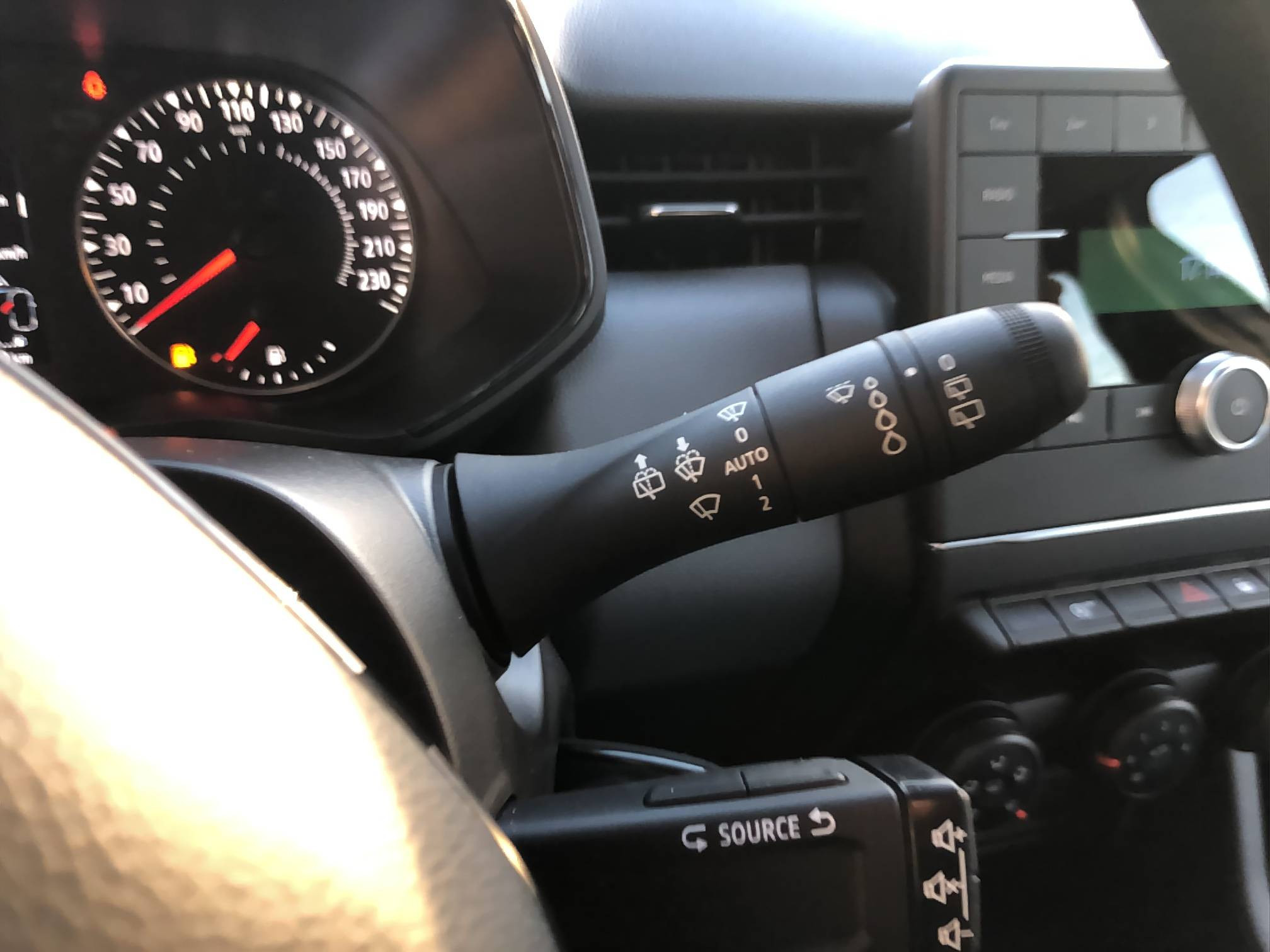 Vente en ligne Renault Clio 5 Clio SCe 65 au prix de 13 990 €