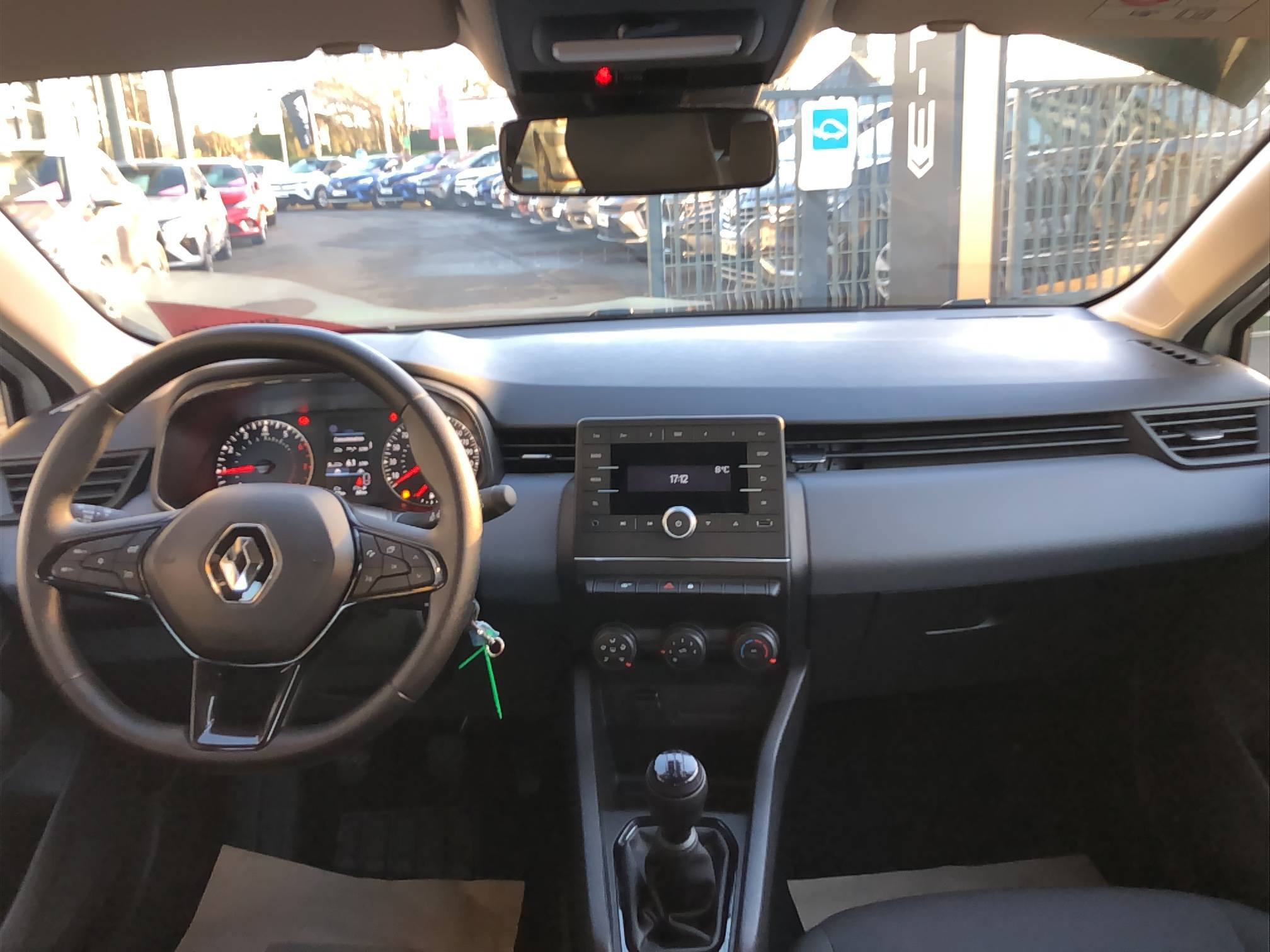 Vente en ligne Renault Clio 5 Clio SCe 65 au prix de 13 990 €