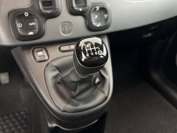 Vente en ligne Fiat Panda Panda 1.0 70 ch Hybride BSG S/S au prix de 10 990 €