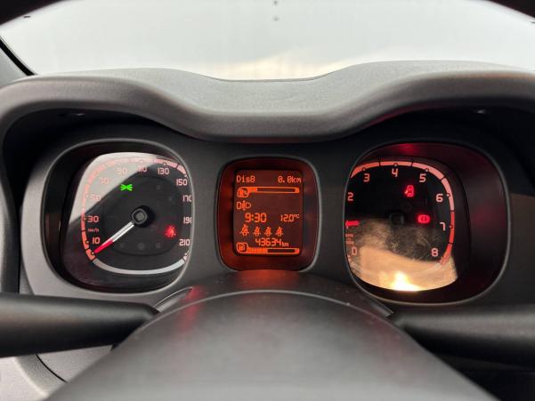 Vente en ligne Fiat Panda Panda 1.0 70 ch Hybride BSG S/S au prix de 10 990 €