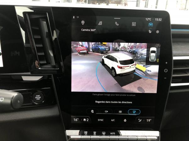 Vente en ligne Renault Austral  E-Tech hybrid 200 au prix de 37 990 €