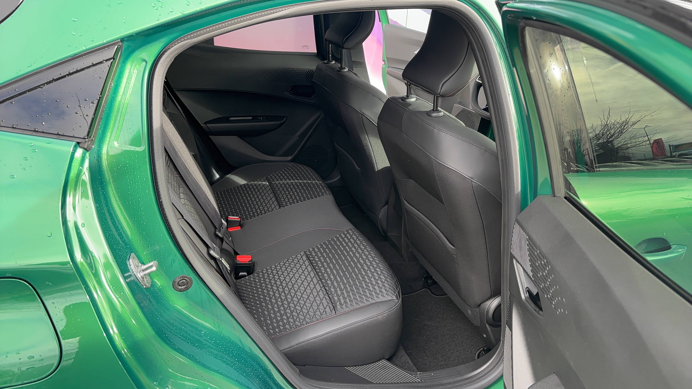 Vente en ligne Renault Clio 6 Clio E-Tech full hybrid 160 ch au prix de 28 200 €