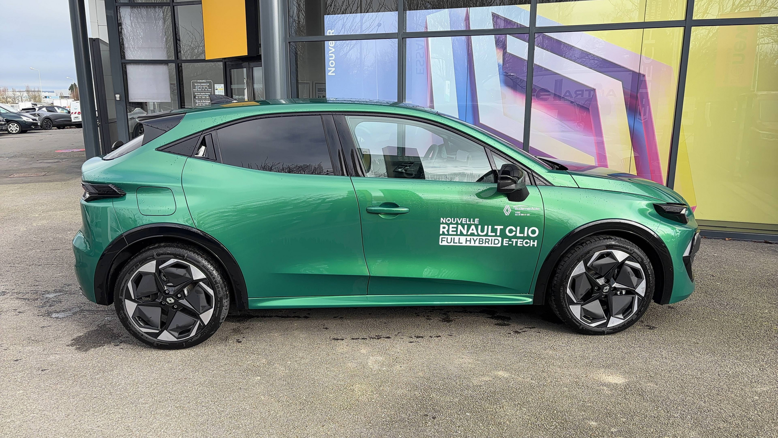 Vente en ligne Renault Clio 6 Clio E-Tech full hybrid 160 ch au prix de 28 200 €