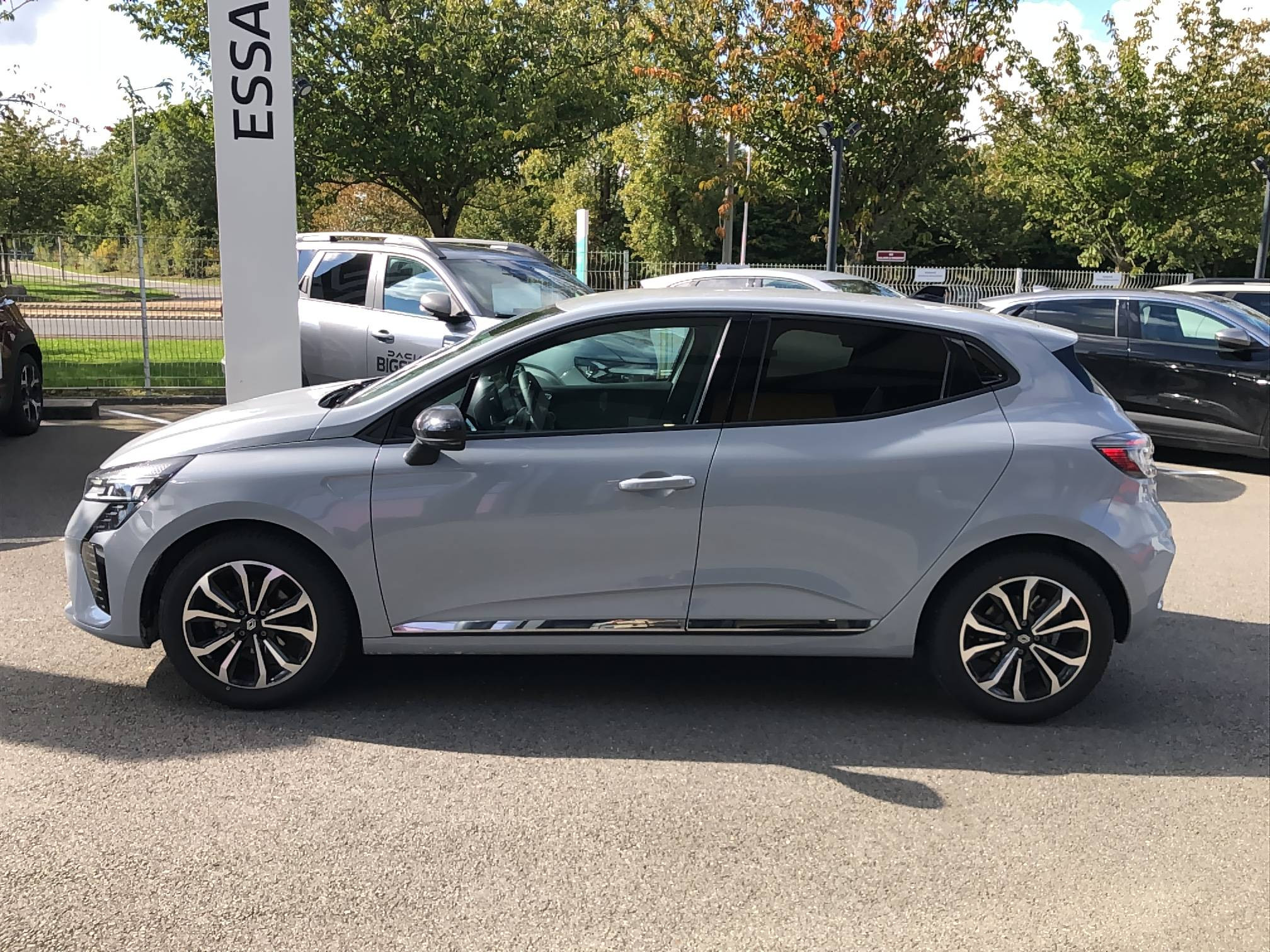 Vente en ligne Renault Clio 5 Clio Eco-G 100 ch GSR2 au prix de 19 990 €