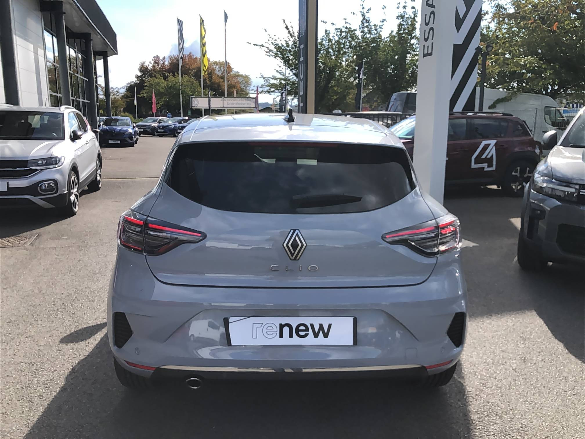 Vente en ligne Renault Clio 5 Clio Eco-G 100 ch GSR2 au prix de 19 990 €