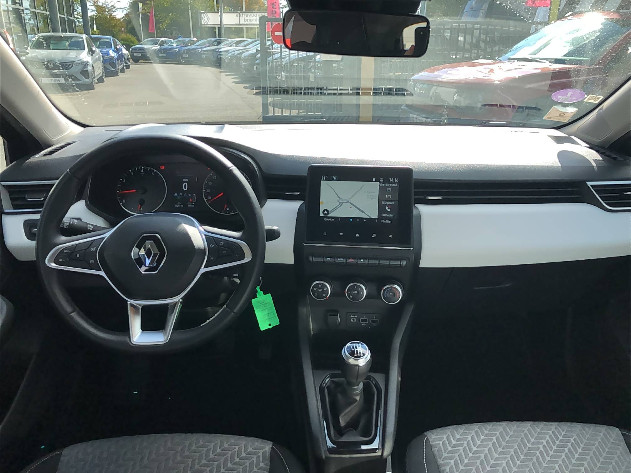 Vente en ligne Renault Clio 5 Clio TCe 90 au prix de 14 990 €