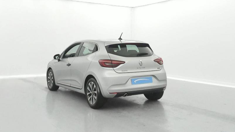 Vente en ligne Renault Clio 5 Clio TCe 90 - 21N au prix de 15 490 €