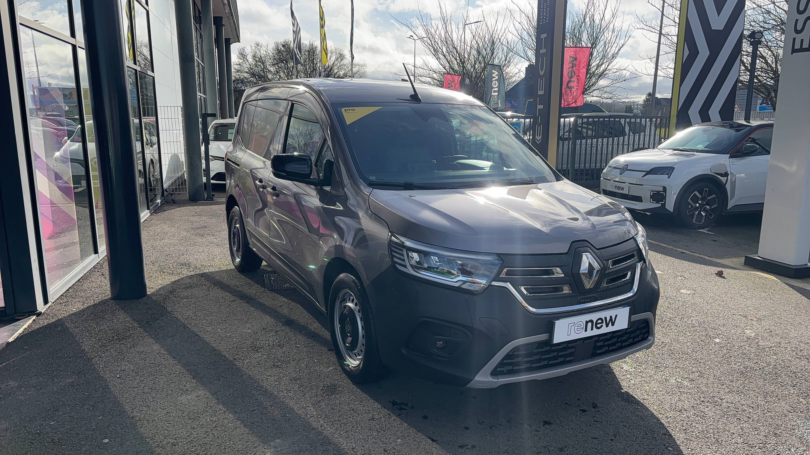 Vente en ligne Renault Kangoo Van E-Tech  EV45 DC 80KW au prix de 19 990 €