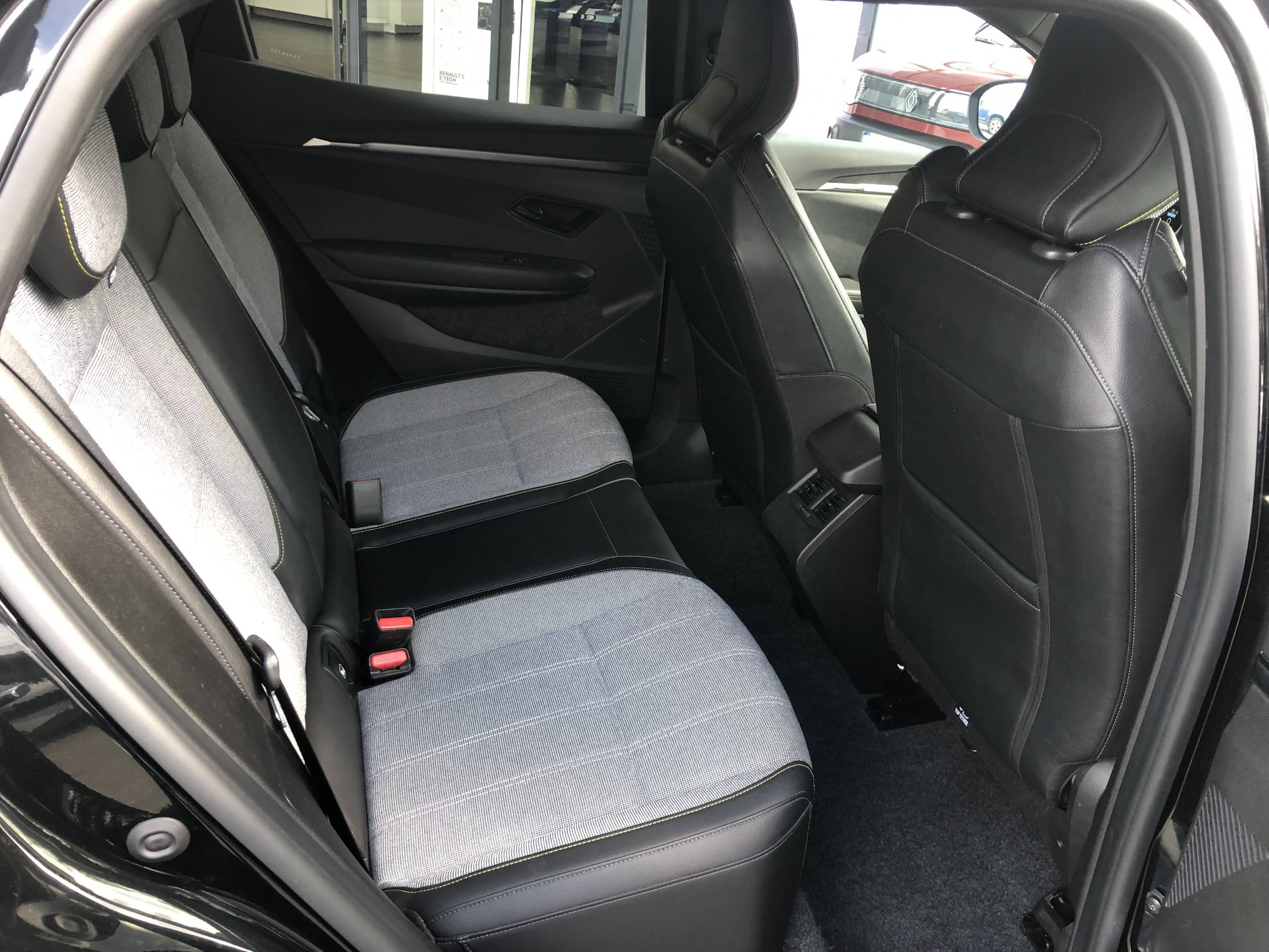 Vente en ligne Renault Megane E-Tech  EV60 220 ch super charge au prix de 23 490 €