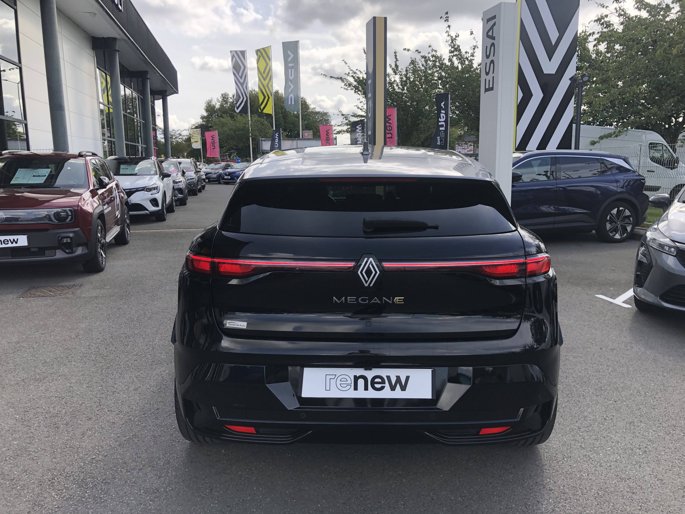Vente en ligne Renault Megane E-Tech  EV60 220 ch super charge au prix de 23 490 €